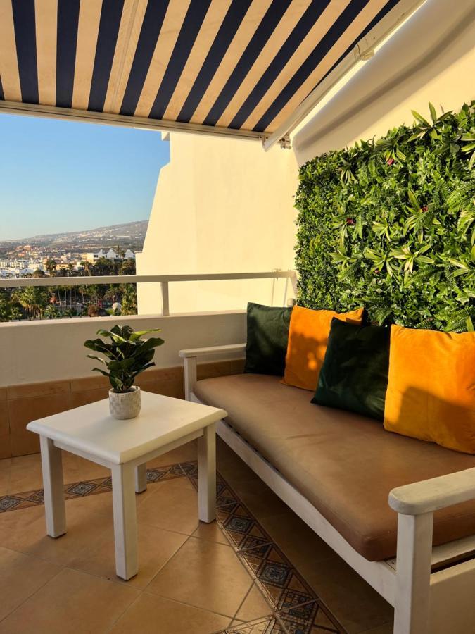 אדחה Lovely Sunny Apartment מראה חיצוני תמונה