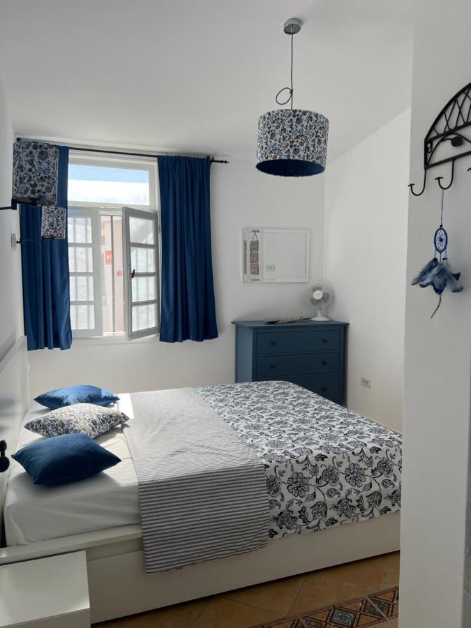 אדחה Lovely Sunny Apartment מראה חיצוני תמונה