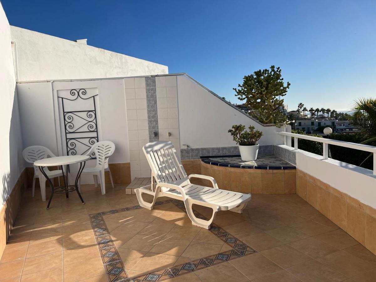 אדחה Lovely Sunny Apartment מראה חיצוני תמונה