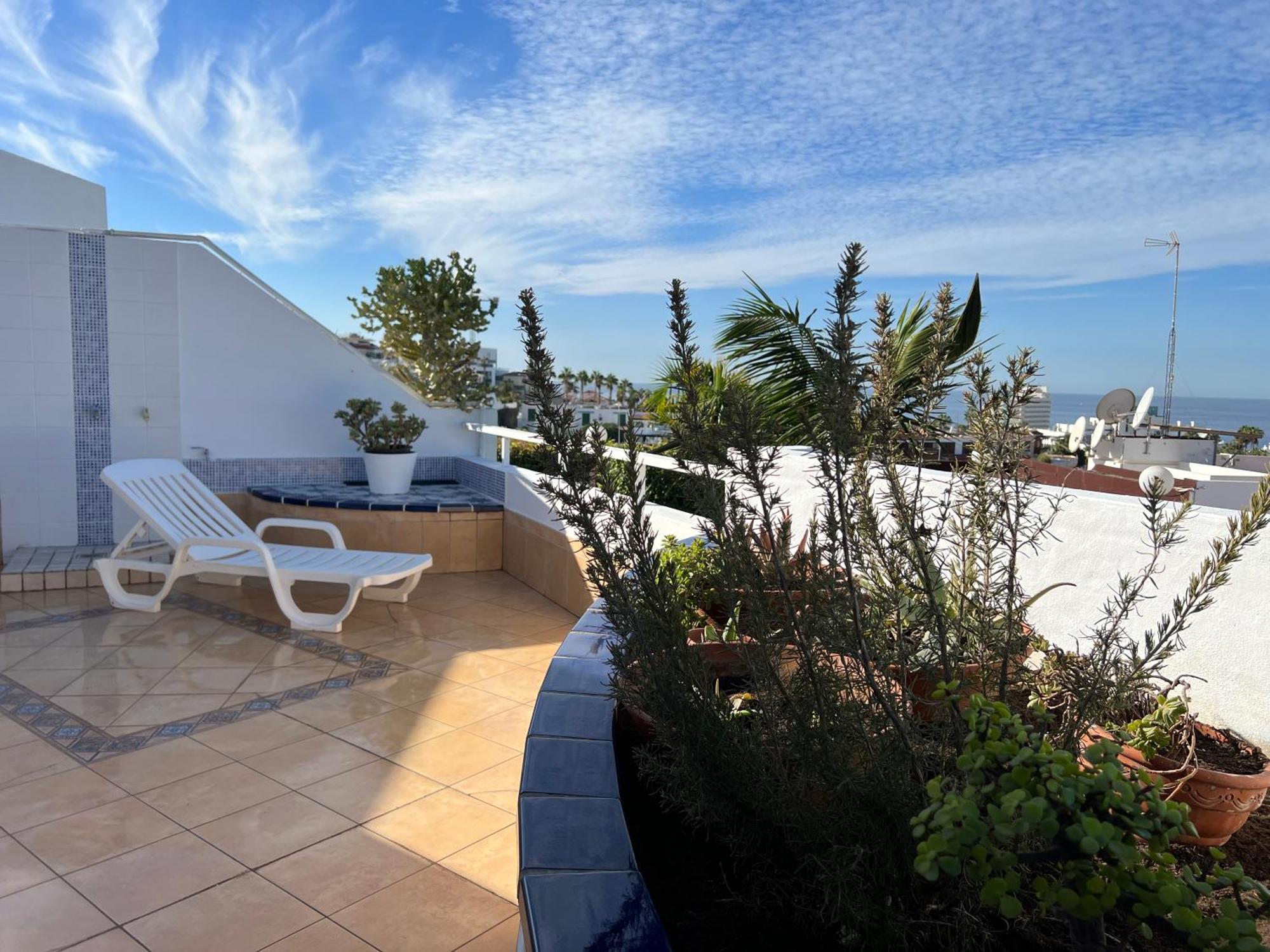אדחה Lovely Sunny Apartment מראה חיצוני תמונה