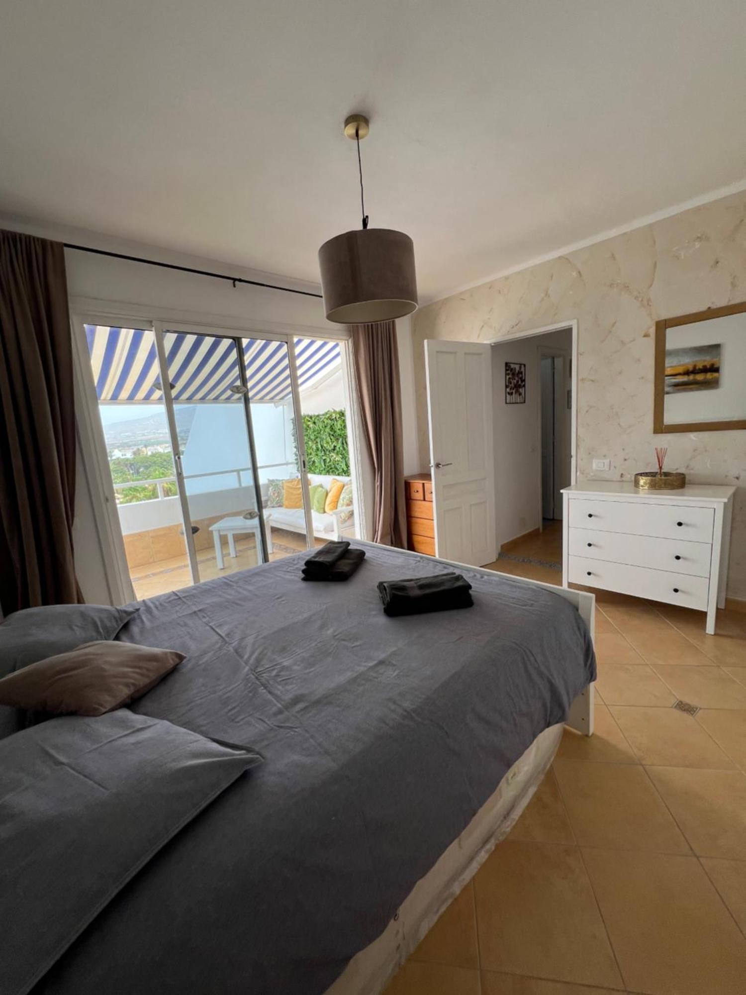 אדחה Lovely Sunny Apartment מראה חיצוני תמונה